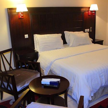 Al Harira Al Motamaiza Furnished Apartment Dzsidda Kültér fotó